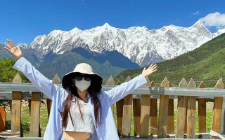 和闺蜜四月去西藏旅游的费用是多少？４月去西藏推荐走哪条游玩路线？