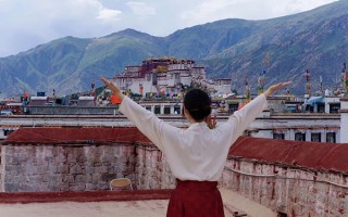 一家人去拉萨应该准备什么？一家人去西藏怎么玩？