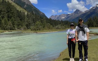 情侣九月去西藏玩有什么路线推荐吗？情侣九月去西藏七日游的花费是多少？