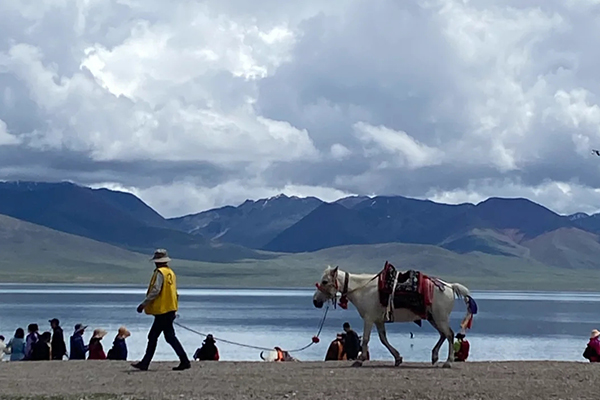 一家人3月到西藏大约准备多少钱 一家人3月到西藏大约准备多少钱
