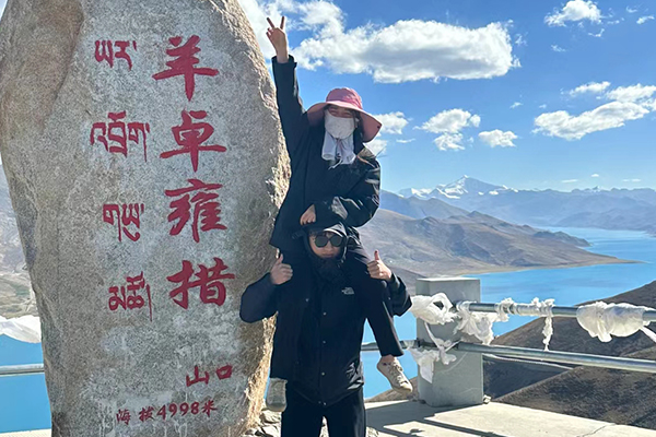 4月份去西藏花1万够吗